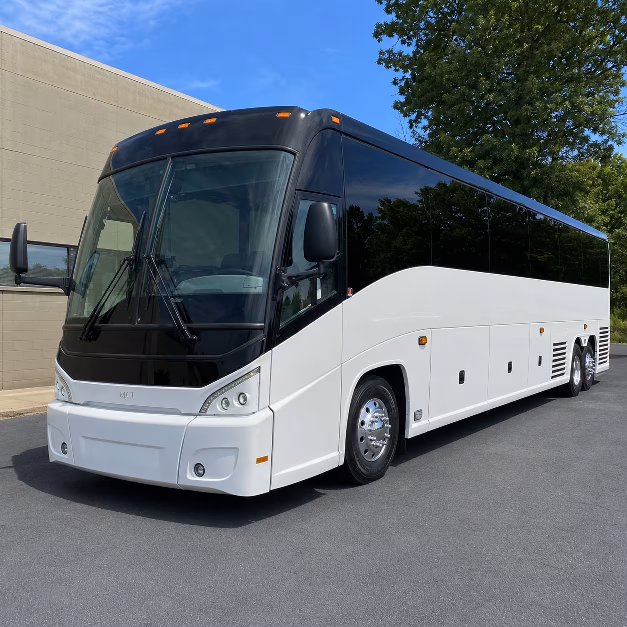 jfk and laguardia airport shuttle buses for toms river groups